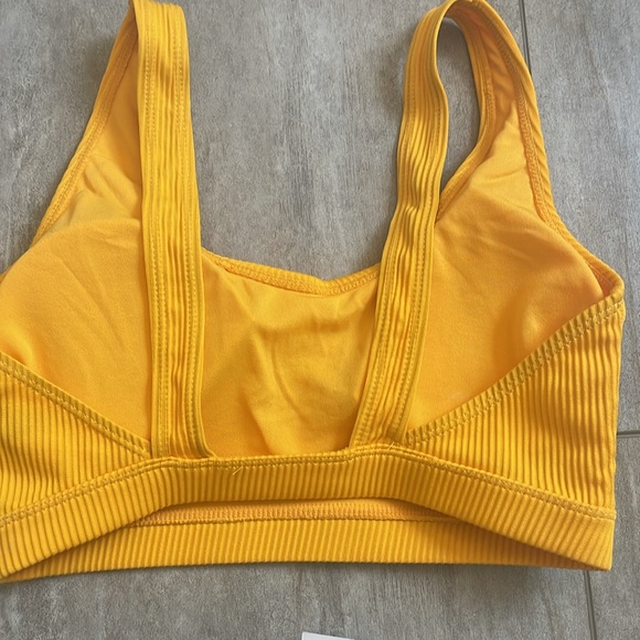 Yellow bikini🌼 - Picture 3 of 4